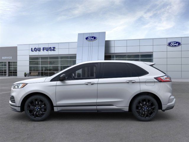 2023 Ford Edge SE