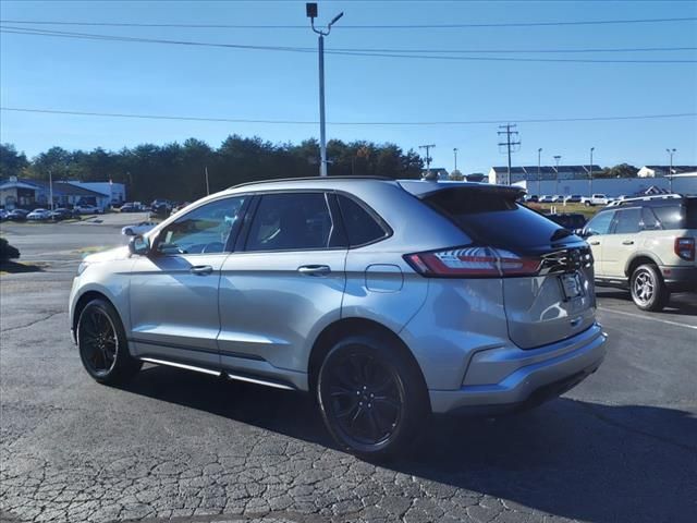 2023 Ford Edge SE