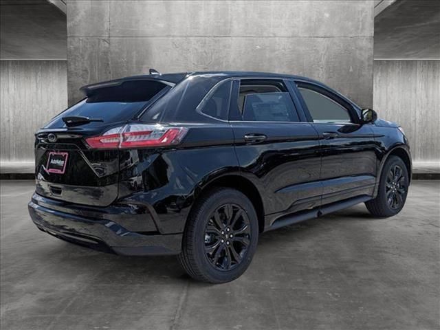 2023 Ford Edge SE