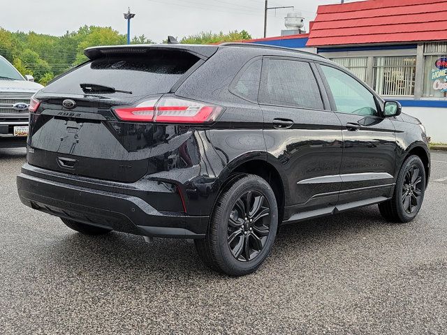 2023 Ford Edge SE