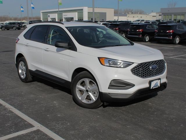 2023 Ford Edge SE