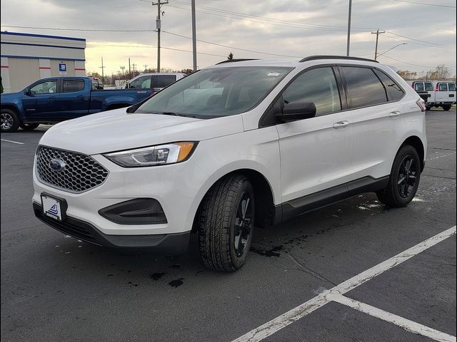 2023 Ford Edge SE