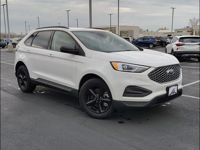 2023 Ford Edge SE