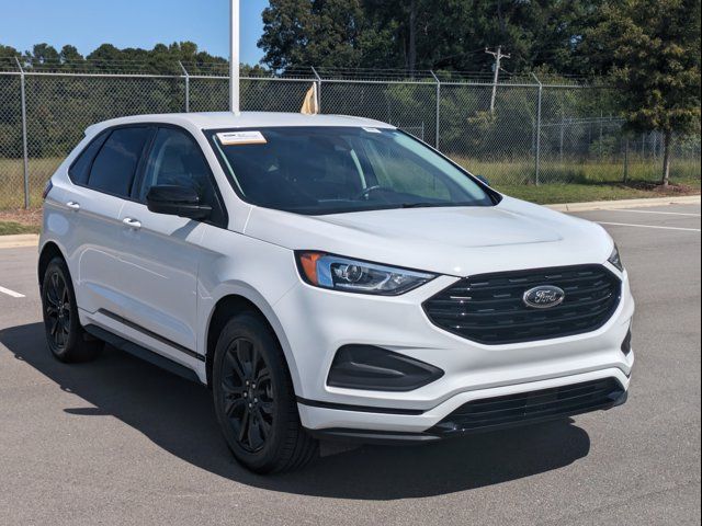 2023 Ford Edge SE