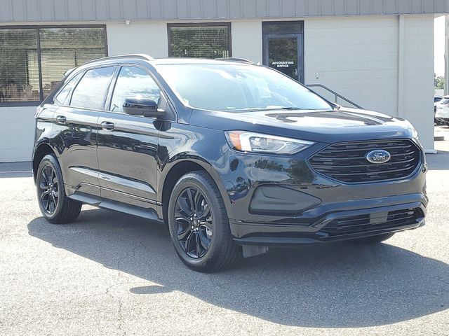 2023 Ford Edge SE