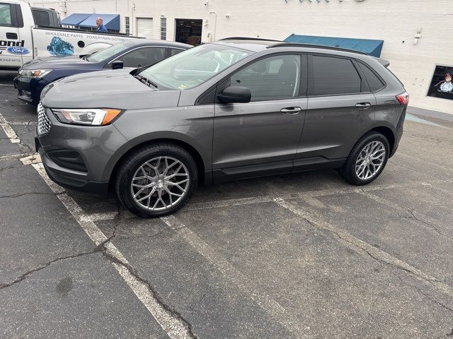 2023 Ford Edge SE