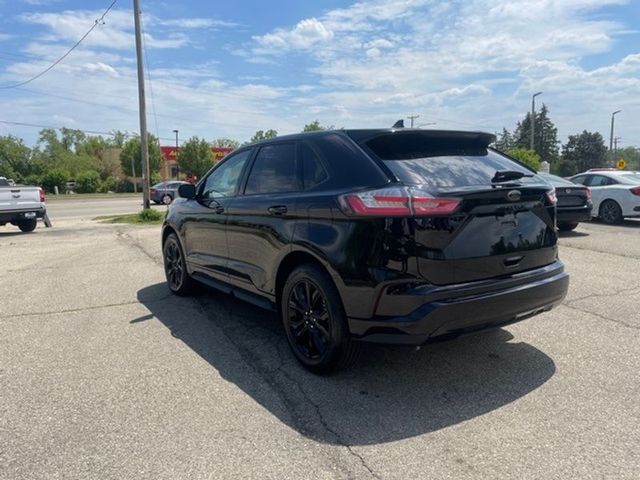 2023 Ford Edge SE