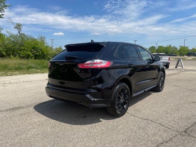 2023 Ford Edge SE