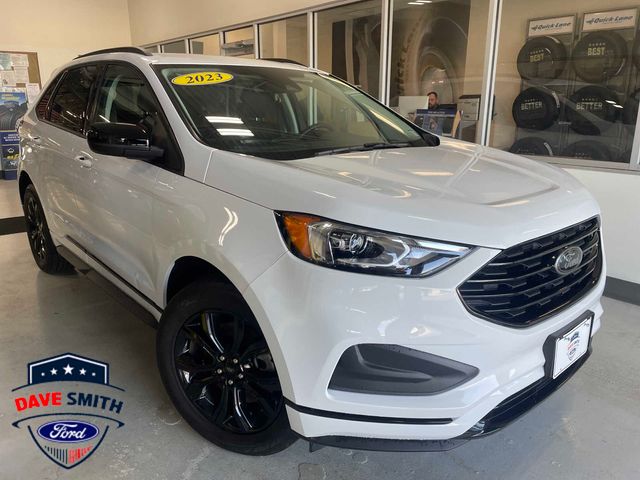 2023 Ford Edge SE