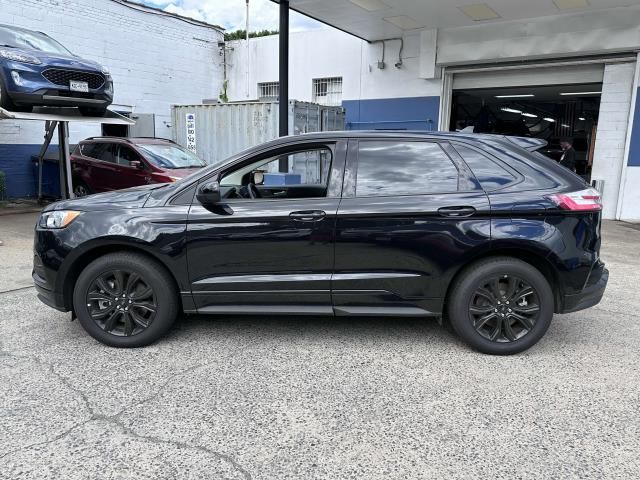 2023 Ford Edge SE