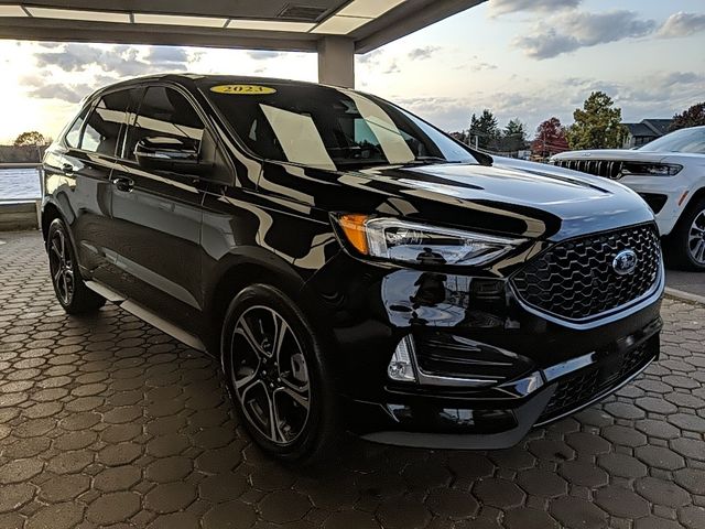 2023 Ford Edge ST