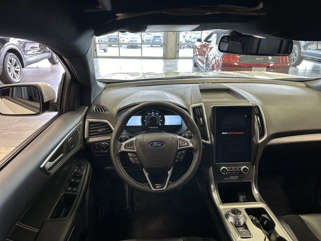 2023 Ford Edge ST