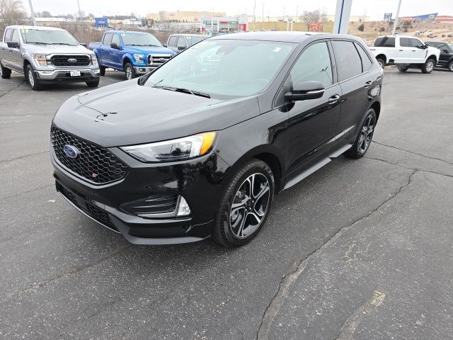 2023 Ford Edge ST