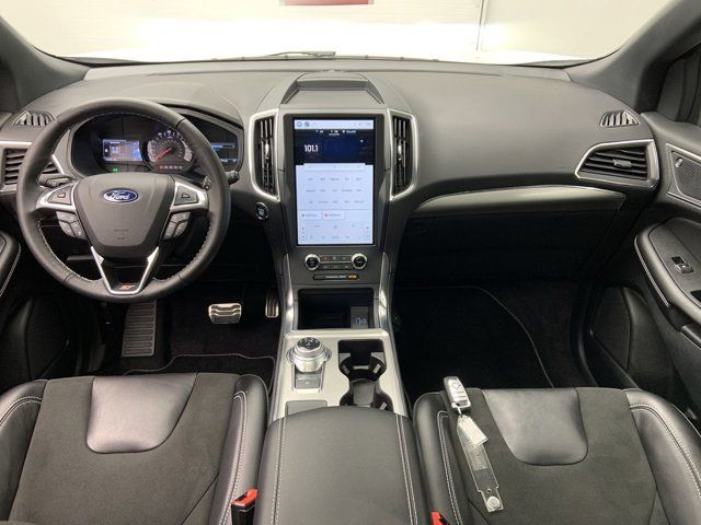 2023 Ford Edge ST