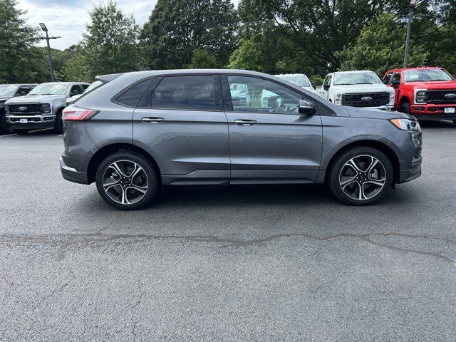 2023 Ford Edge ST