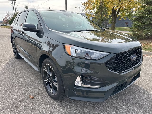 2023 Ford Edge ST