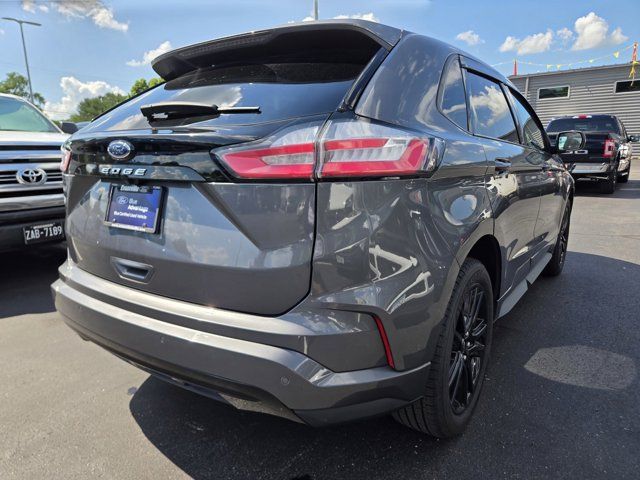 2023 Ford Edge 