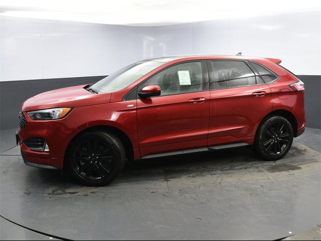 2023 Ford Edge 