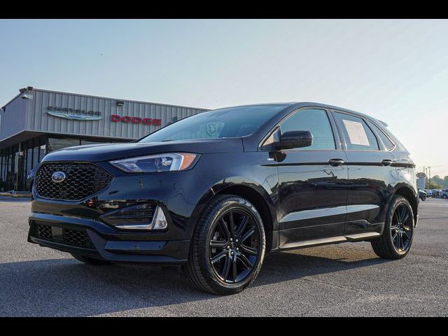 2023 Ford Edge 