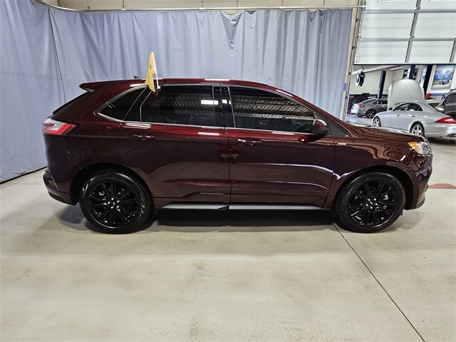 2023 Ford Edge 