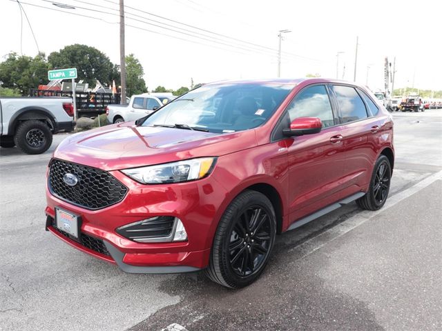 2023 Ford Edge 