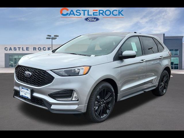 2023 Ford Edge 