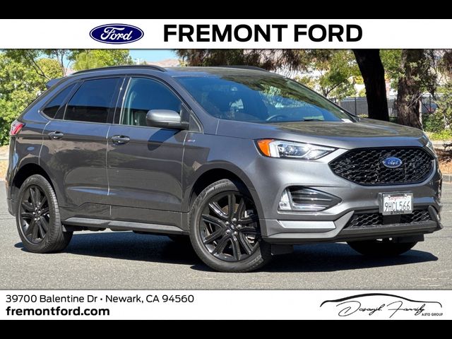 2023 Ford Edge 