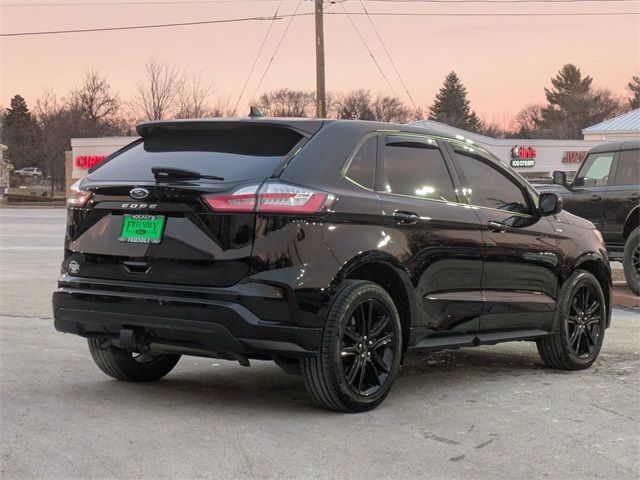 2023 Ford Edge 