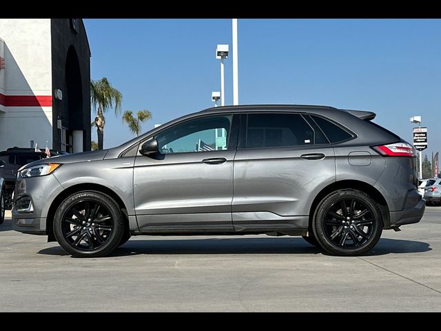 2023 Ford Edge 