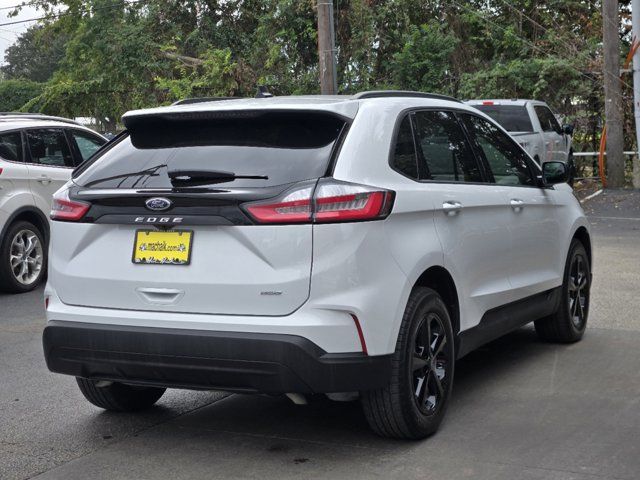 2023 Ford Edge SE