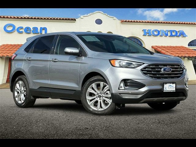 2023 Ford Edge Titanium