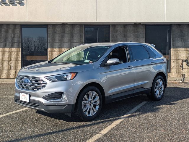 2023 Ford Edge Titanium