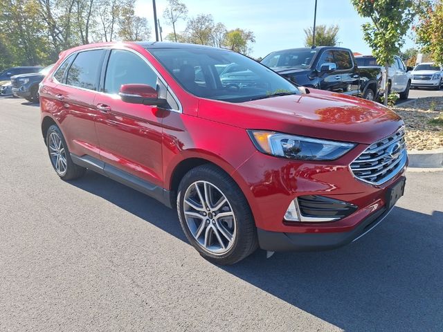 2023 Ford Edge Titanium