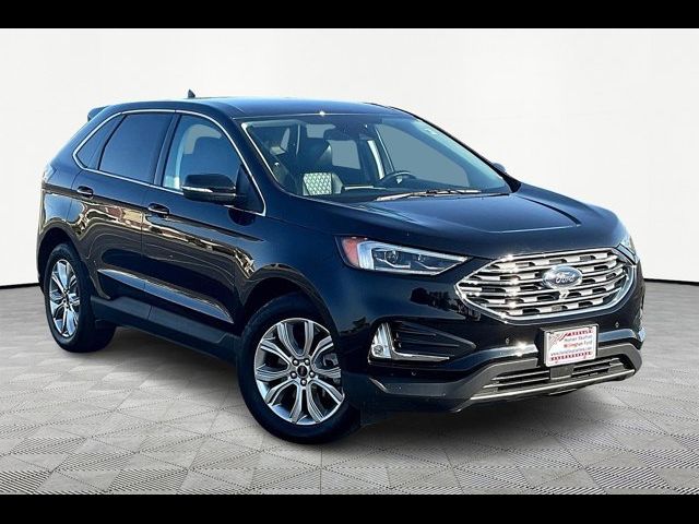 2023 Ford Edge Titanium