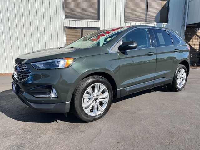 2023 Ford Edge Titanium