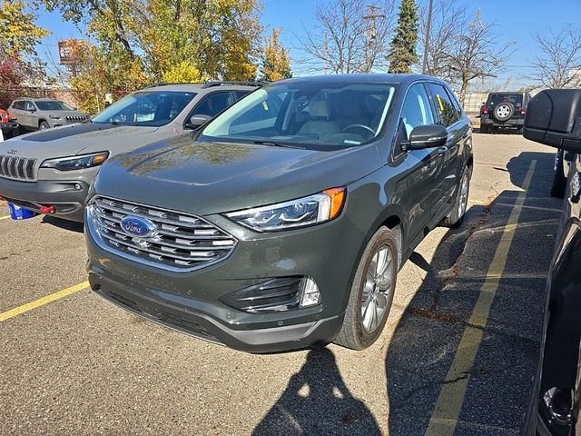 2023 Ford Edge Titanium