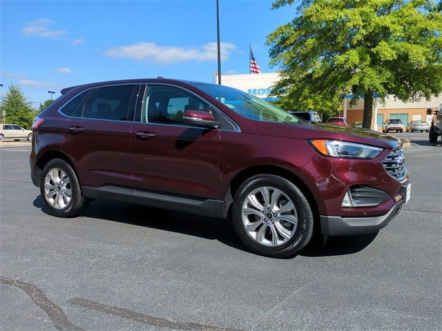 2023 Ford Edge Titanium