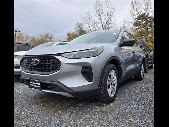 2023 Ford Escape Base