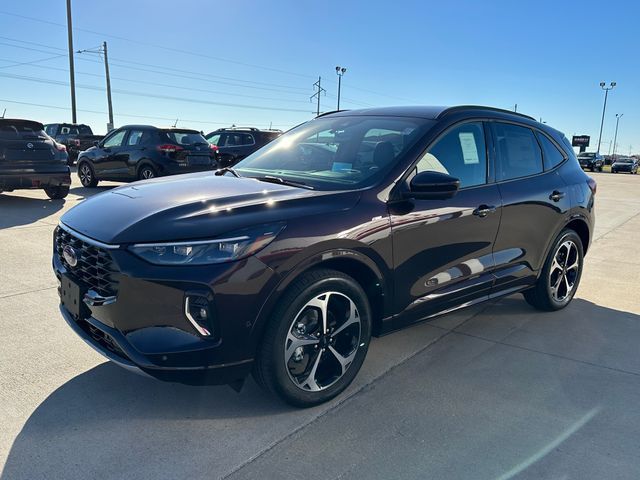 2023 Ford Escape ST-Line Elite