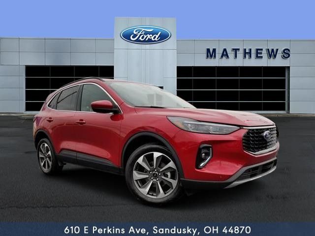 2023 Ford Escape Platinum