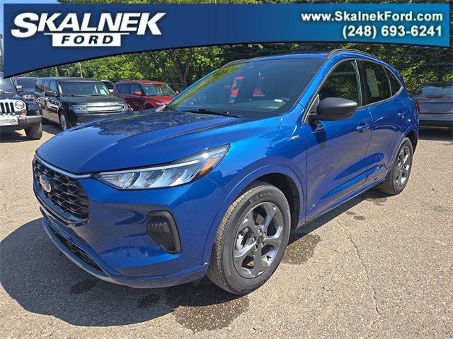 2023 Ford Escape ST-Line