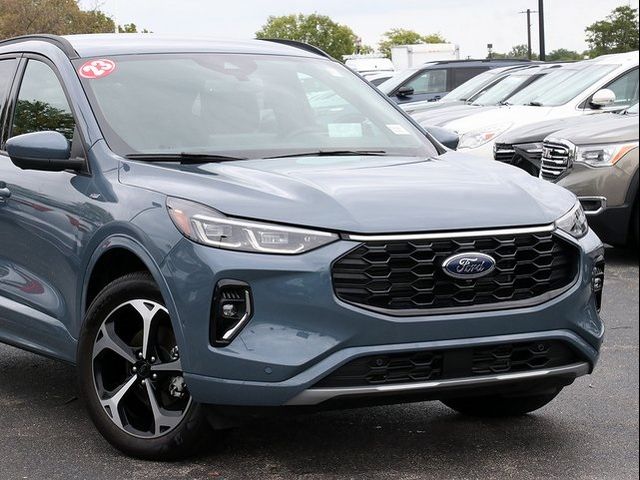 2023 Ford Escape ST-Line Elite