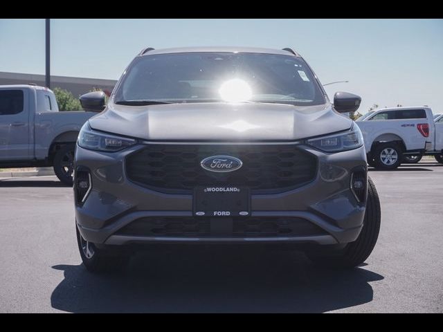 2023 Ford Escape ST-Line Elite