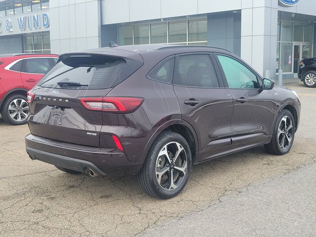 2023 Ford Escape ST-Line Elite