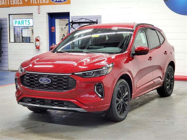 2023 Ford Escape ST-Line Elite