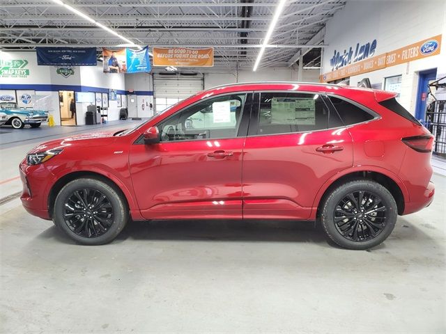 2023 Ford Escape ST-Line Elite