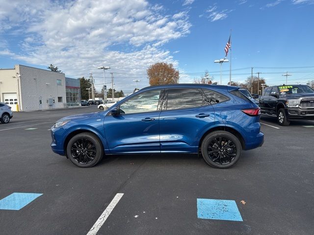 2023 Ford Escape ST-Line Elite