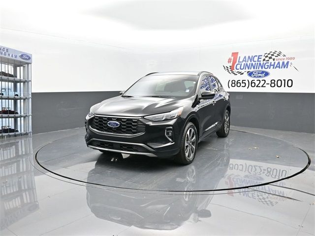 2023 Ford Escape ST-Line Elite