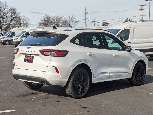 2023 Ford Escape ST-Line Elite