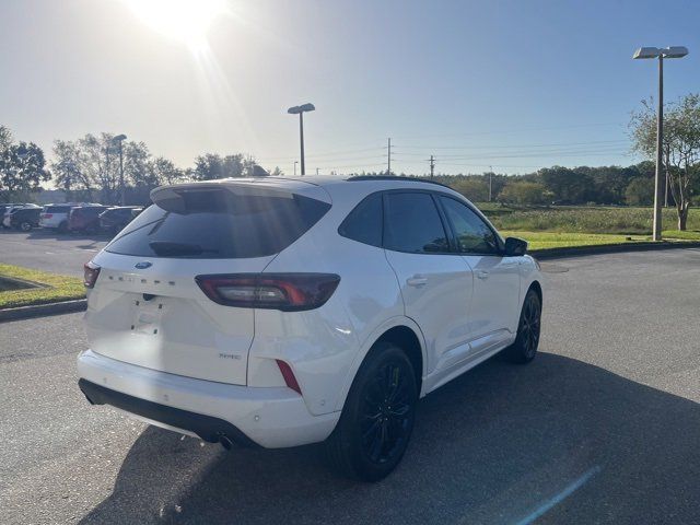 2023 Ford Escape ST-Line Elite